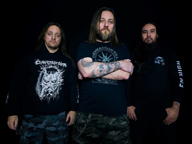 CLAUSTROFOBIA put out live performance music video