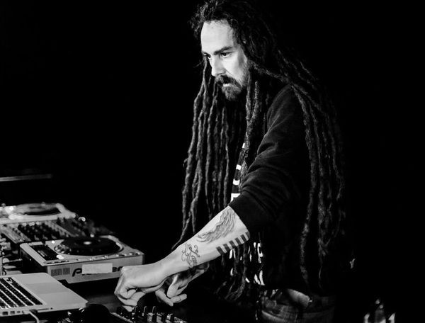 BONG-RA streaming entire new album