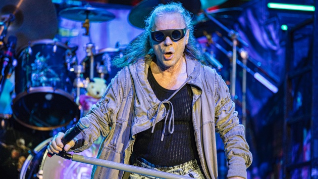 BRUCE DICKINSON announces North American tour