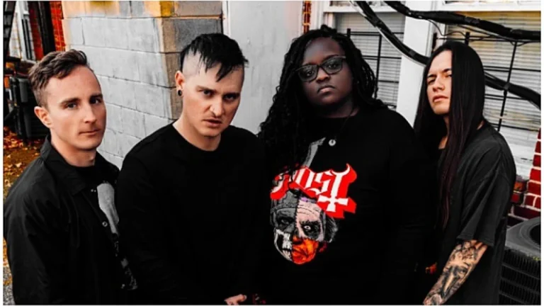 TETRARCH premiere new single and video Visualizer