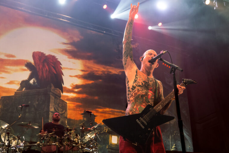 TRIVIUM release live footage