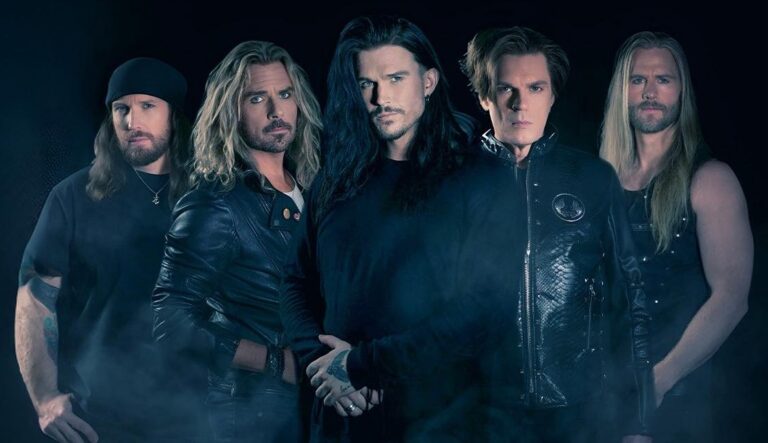 CROWNE debut new single and video visualizer