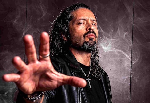 RONNIE ROMERO premieres new single and music video