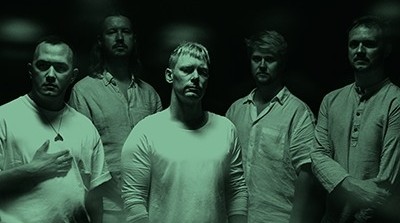 MØL share new single and music video