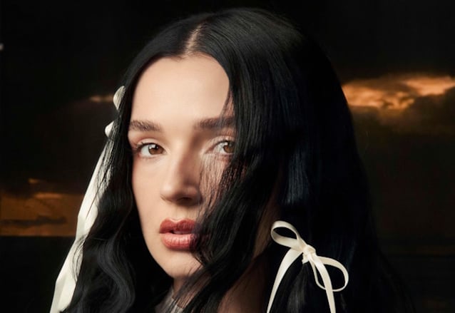 POPPY presents new single and music video